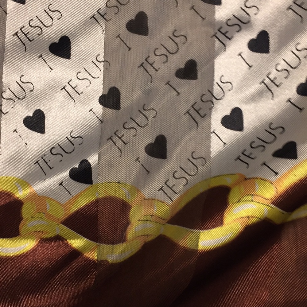 Brand New I 🖤Jesus Scarf - Picture 5 of 5